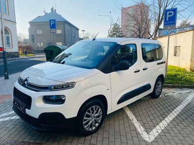 Mariánskohorští senioři mohou jezdit pohodlnějším vozem