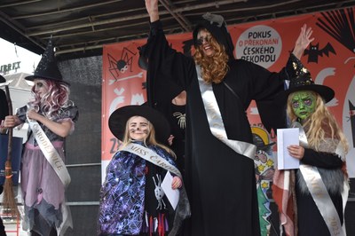 Na Mariánském náměstí se opět slétly čarodějnice