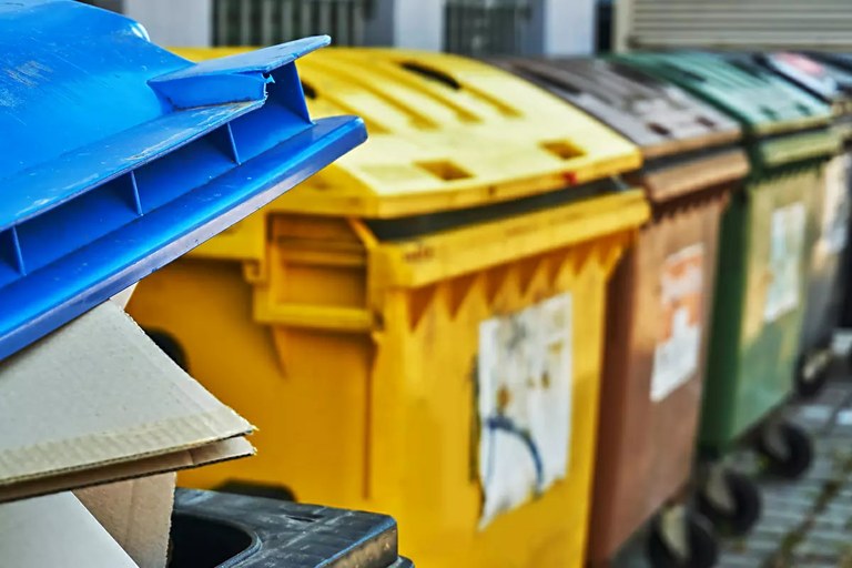 Nádoby na tříděný odpad mají sloužit všem obyvatelům