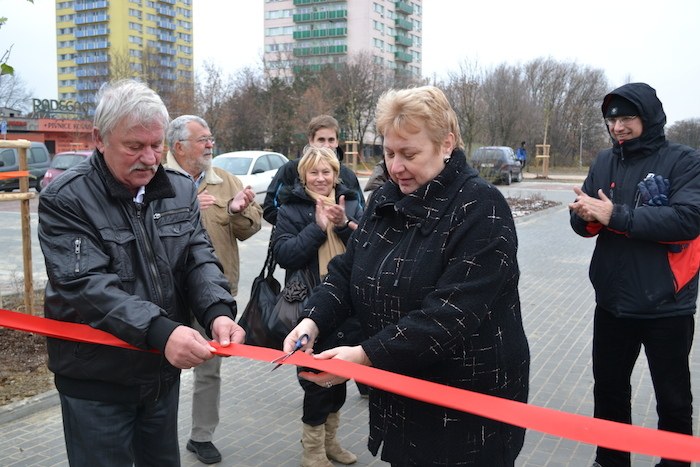 Parkoviště na sídlišti Fifejdy 1 slavnostně otevřeno