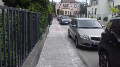Participativní rozpočet: chodník i lavičky už svítí novotou