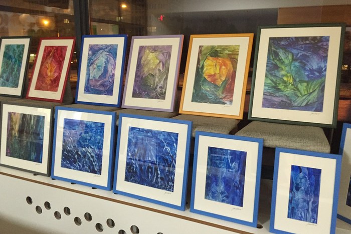 Ples se opět vydařil, nechyběla ani charita