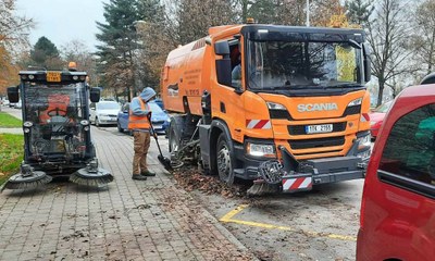 Podzimní čištění místních komunikací