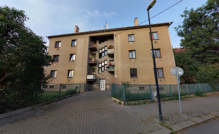 Radnice dál pokračuje v postupném zateplování bytových domů