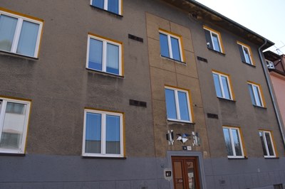 Radnice opraví další bytové domy
