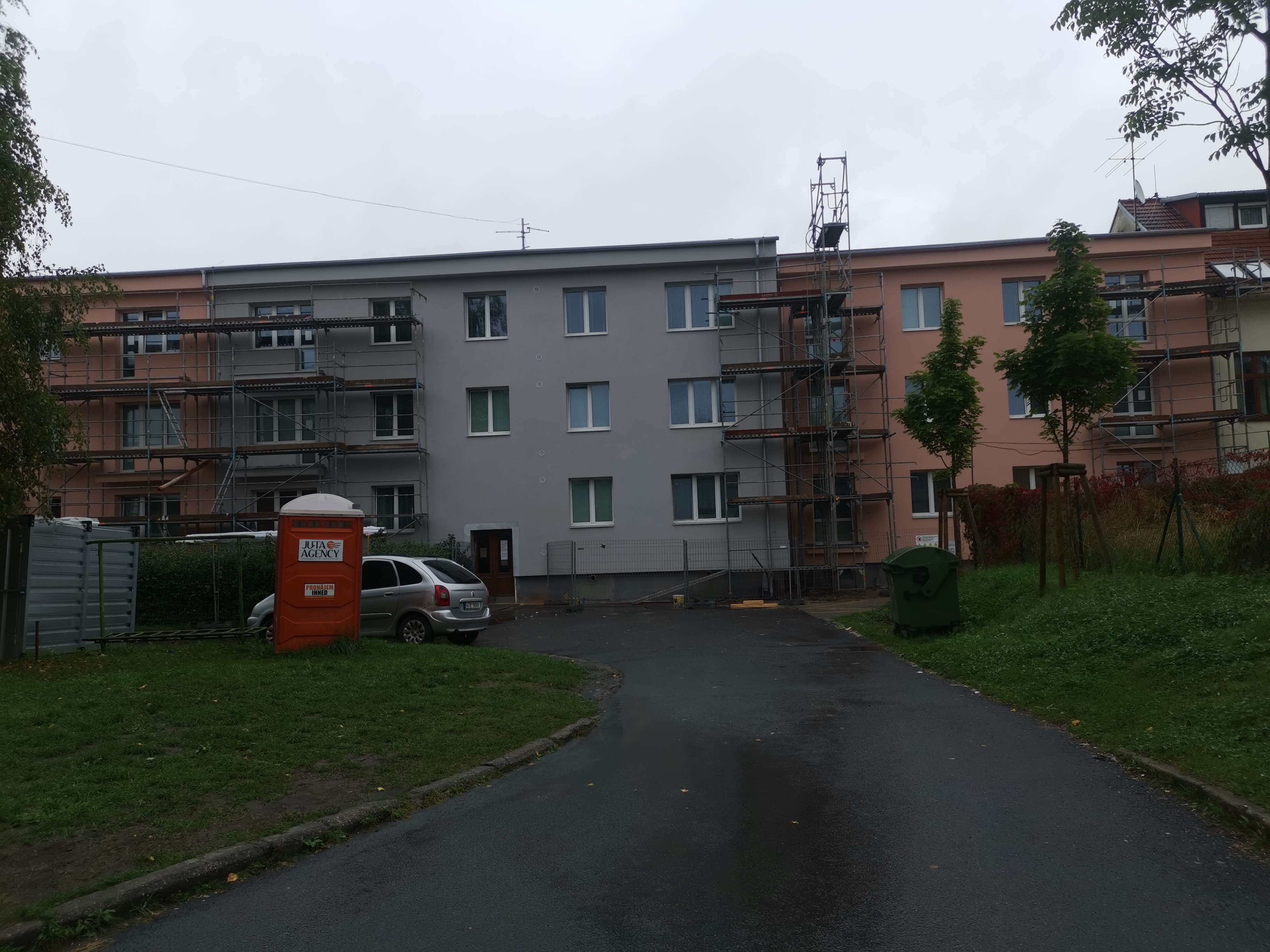 BD Tvorkovských 19, 21, 23