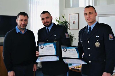 Starosta Mariánských Hor a Hulvák ocenil strážníky