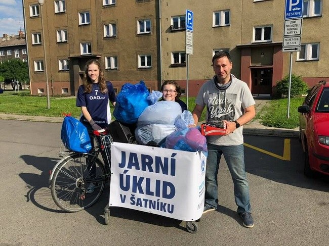 Charitativní sbírka oblečení opět úspěšná