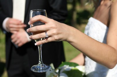 Zákaz sňatečných obřadů v době trvání zákazu volného pohybu